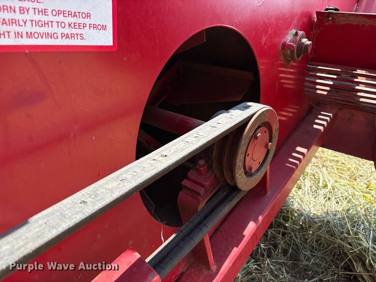 image for item DO1221 Savage 8261 pecan Harvester
