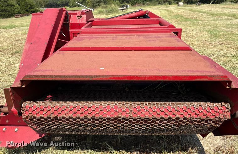image for item DO1221 Savage 8261 pecan Harvester