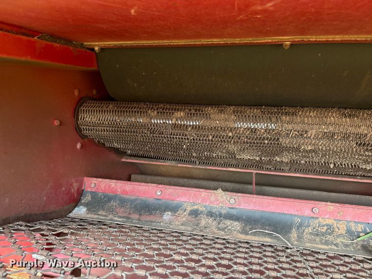 image for item DO1221 Savage 8261 pecan Harvester