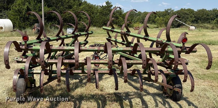 image for item DO1222 Field cultivator