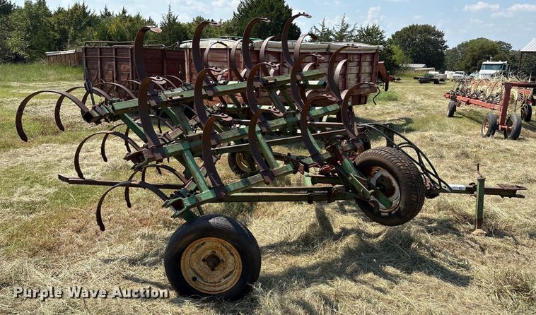 image for item DO1222 Field cultivator