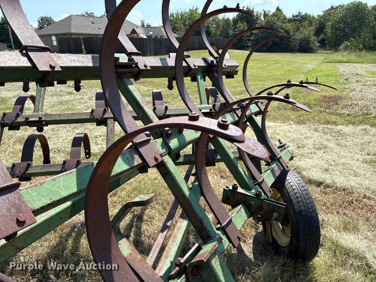 image for item DO1222 Field cultivator
