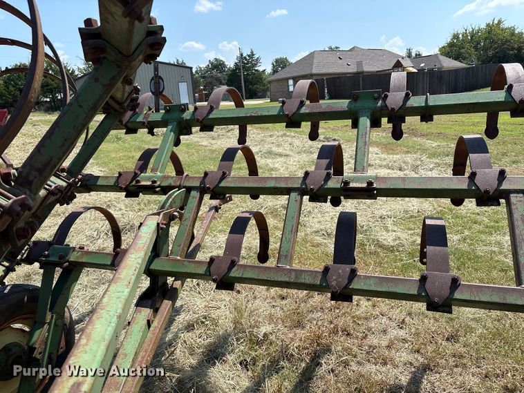 image for item DO1222 Field cultivator