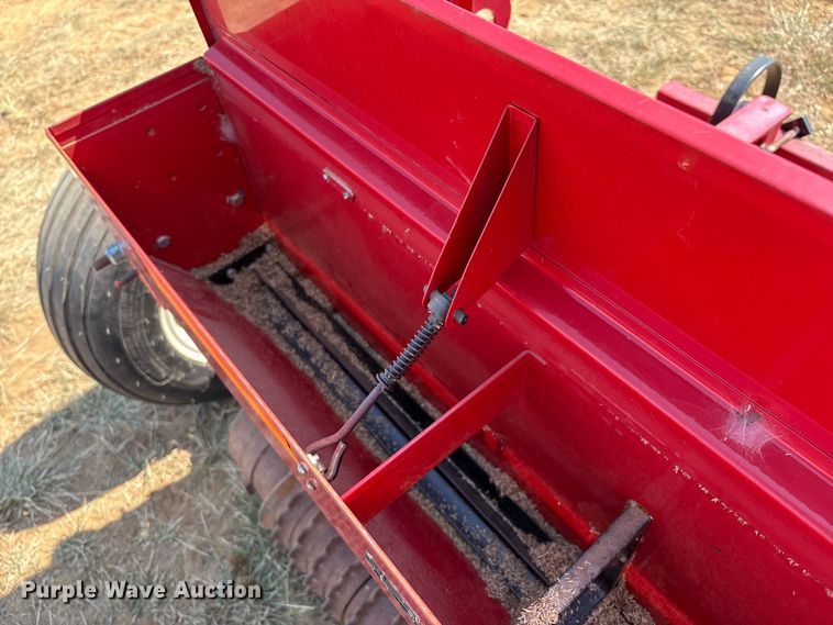 image for item DO1226 Brillion SSB-12 seeder