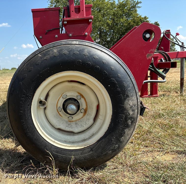 image for item DO1226 Brillion SSB-12 seeder