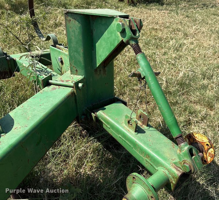 image for item DO1227 John Deere V-ripper  