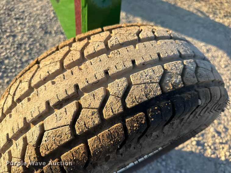 image for item DO2254 Unverferth header trailer