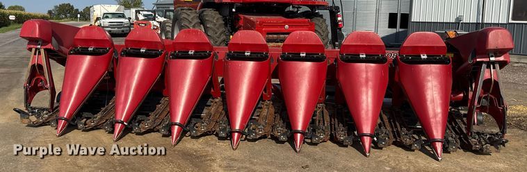 image for item DR2831 2009 Case 3408 30 N93 DE corn head