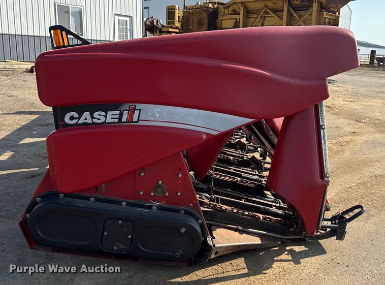 image for item DR2831 2009 Case 3408 30 N93 DE corn head