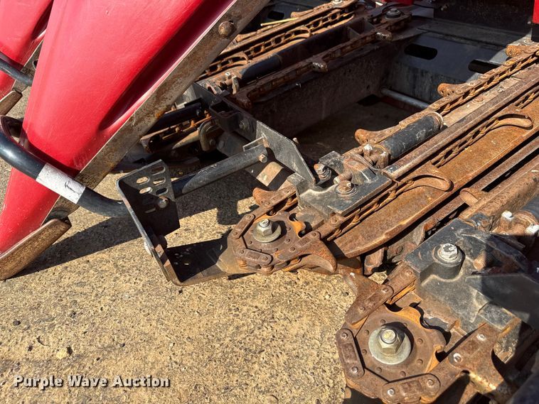 image for item DR2831 2009 Case 3408 30 N93 DE corn head