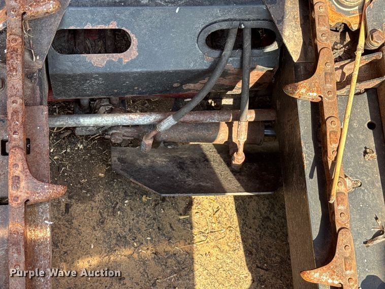 image for item DR2831 2009 Case 3408 30 N93 DE corn head