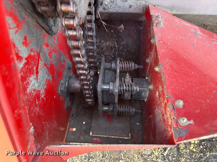 image for item DR2831 2009 Case 3408 30 N93 DE corn head