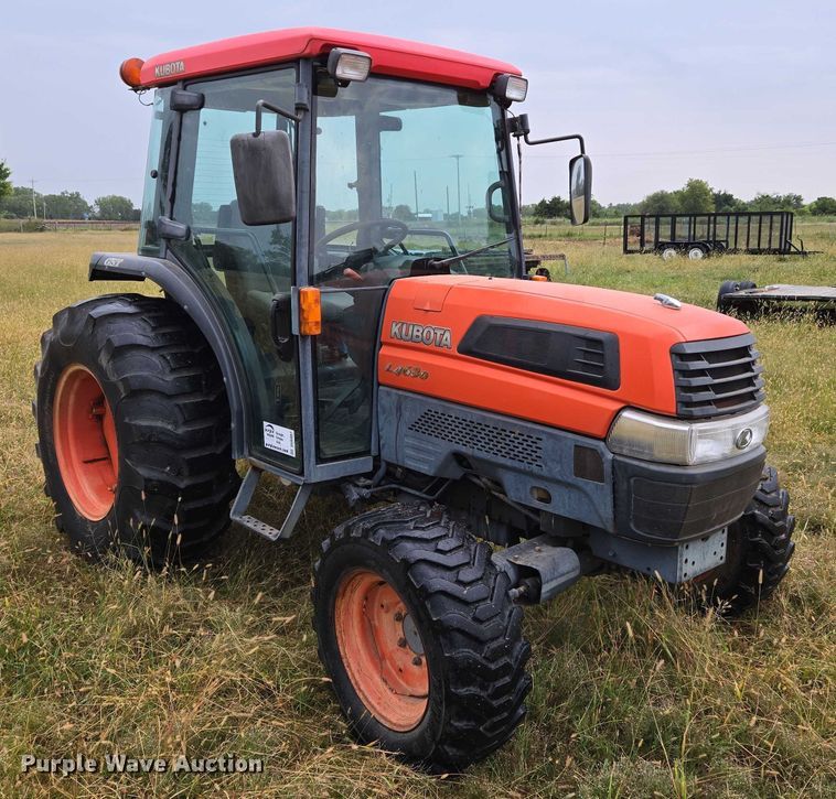 image for item DU6867 2004 Kubota L4630D MFWD tractor