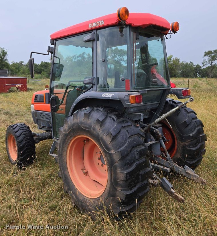 image for item DU6867 2004 Kubota L4630D MFWD tractor