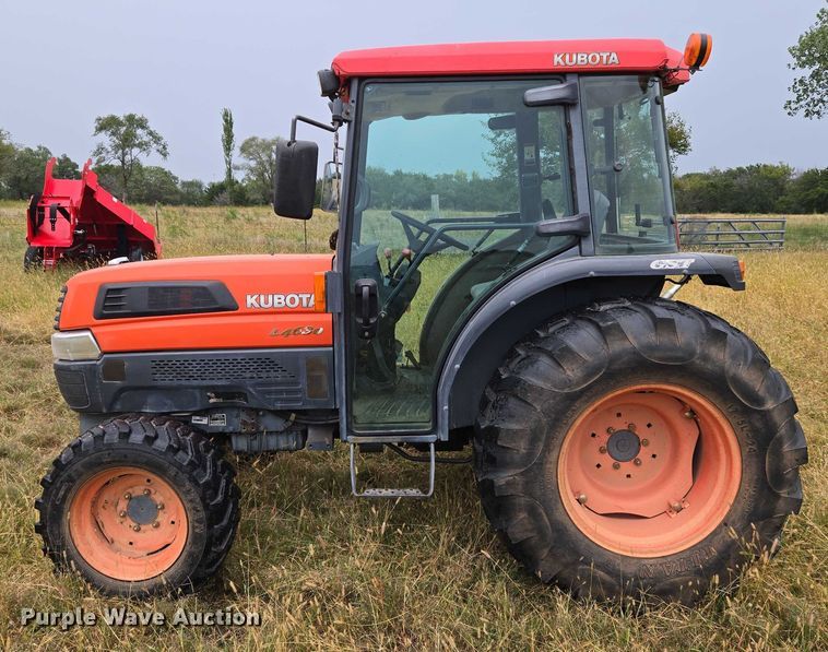 image for item DU6867 2004 Kubota L4630D MFWD tractor