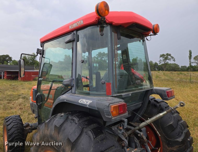 image for item DU6867 2004 Kubota L4630D MFWD tractor