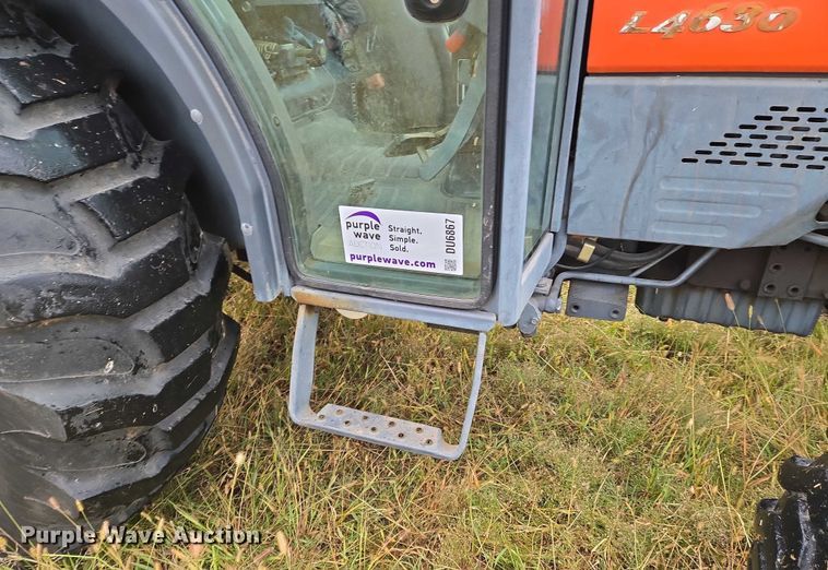 image for item DU6867 2004 Kubota L4630D MFWD tractor