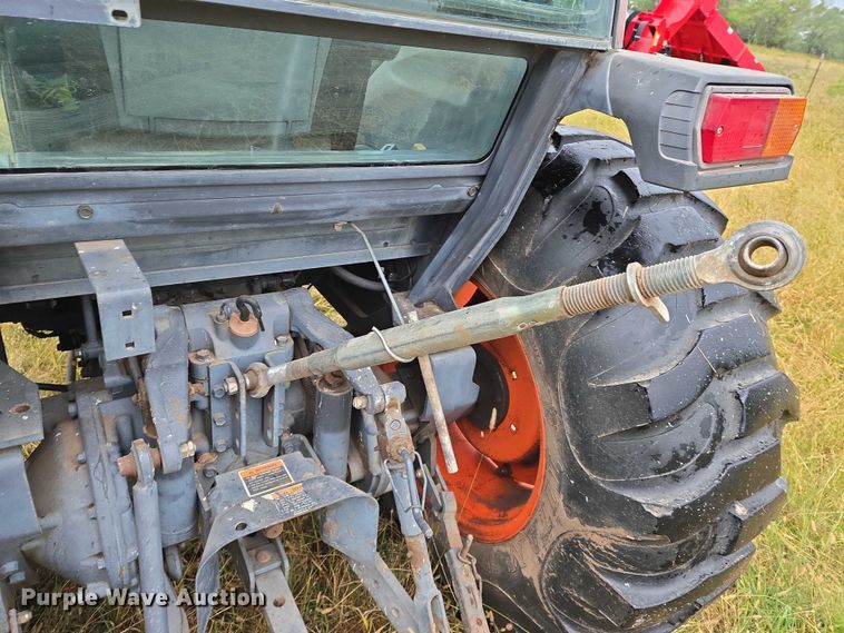 image for item DU6867 2004 Kubota L4630D MFWD tractor