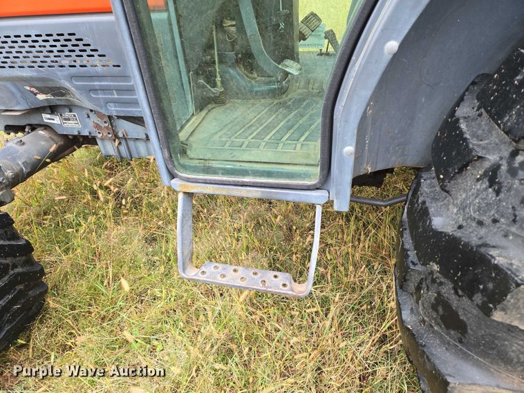 image for item DU6867 2004 Kubota L4630D MFWD tractor