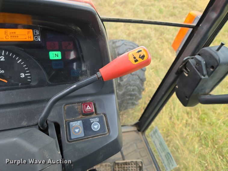 image for item DU6867 2004 Kubota L4630D MFWD tractor