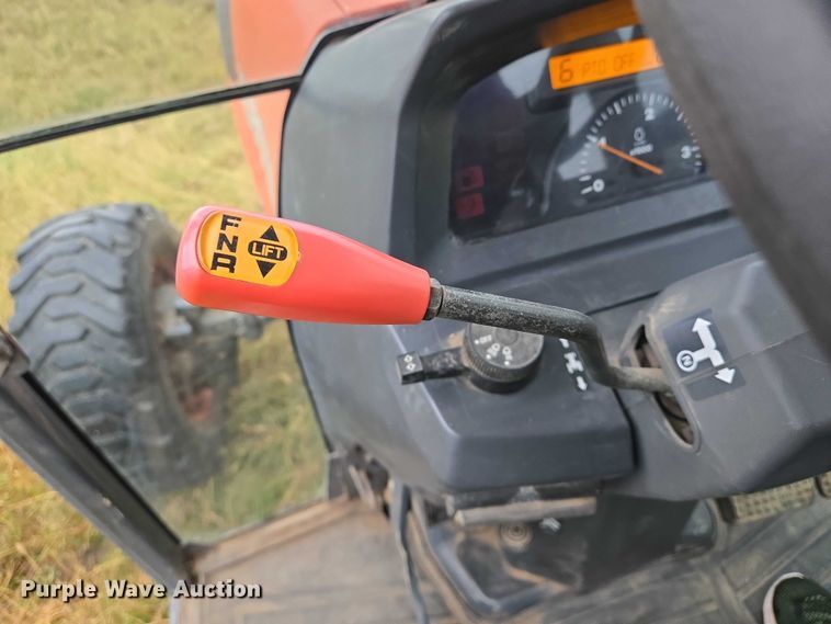 image for item DU6867 2004 Kubota L4630D MFWD tractor