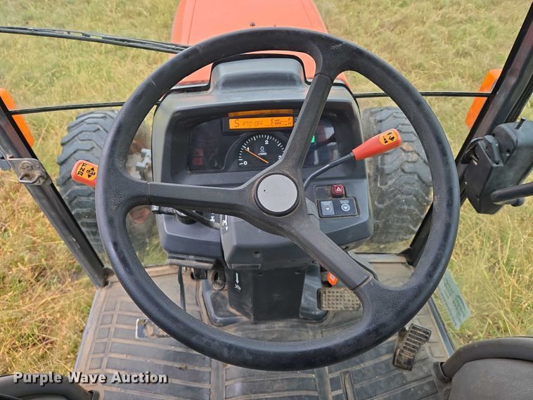 image for item DU6867 2004 Kubota L4630D MFWD tractor