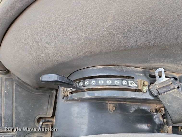 image for item DU6867 2004 Kubota L4630D MFWD tractor