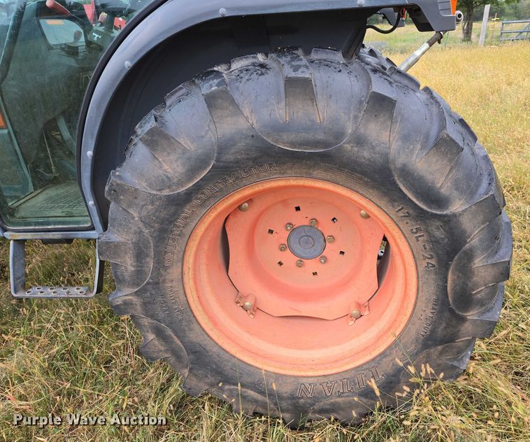 image for item DU6867 2004 Kubota L4630D MFWD tractor