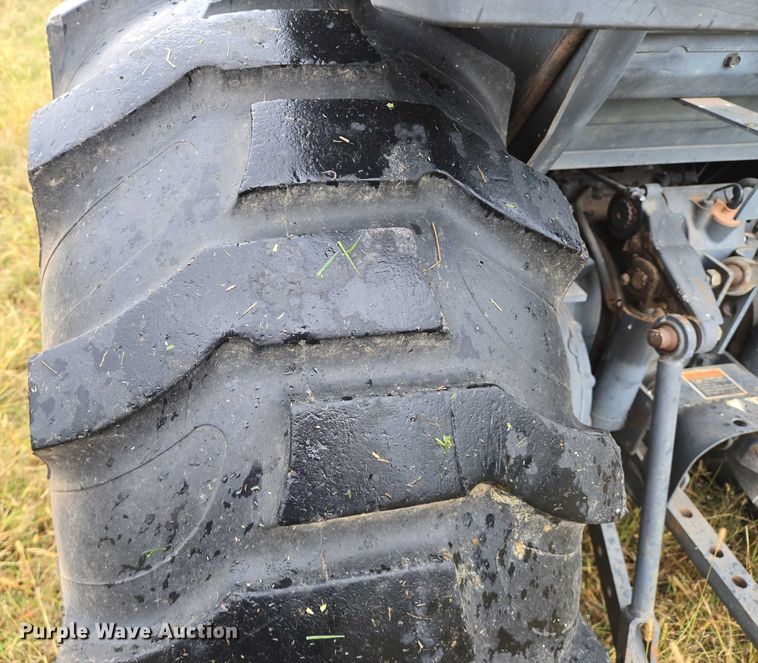 image for item DU6867 2004 Kubota L4630D MFWD tractor