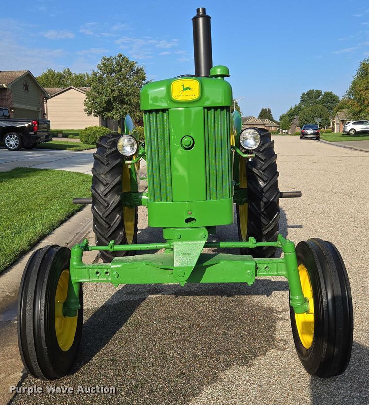 image for item DU6869 1959 John Deere 430-T tractor