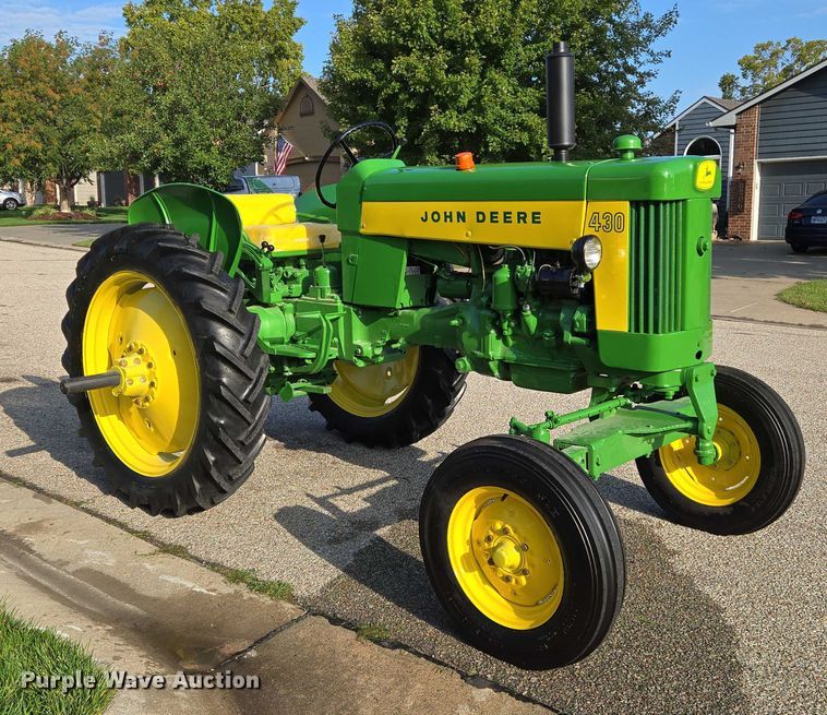 image for item DU6869 1959 John Deere 430-T tractor