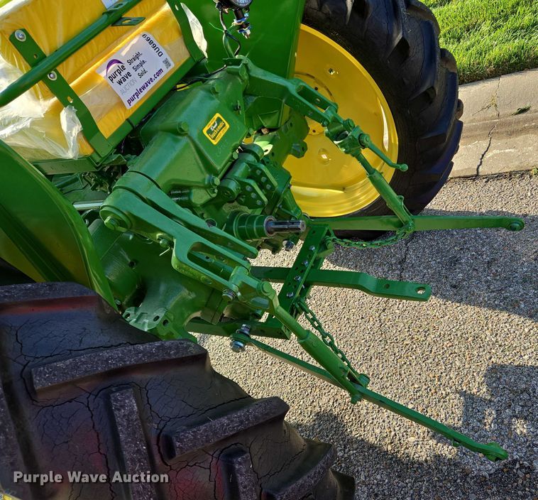 image for item DU6869 1959 John Deere 430-T tractor