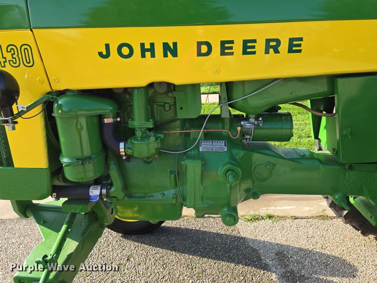 image for item DU6869 1959 John Deere 430-T tractor