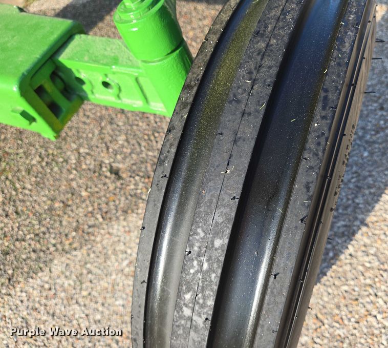 image for item DU6869 1959 John Deere 430-T tractor