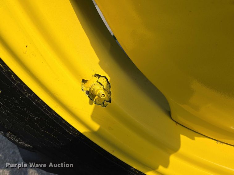 image for item DU6869 1959 John Deere 430-T tractor