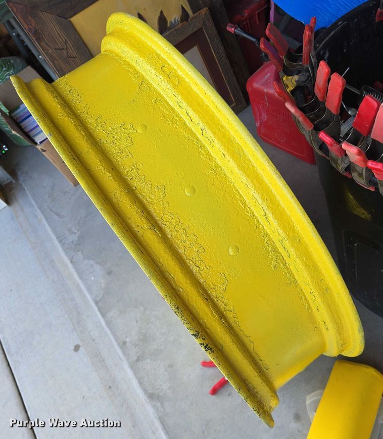 image for item DU6869 1959 John Deere 430-T tractor