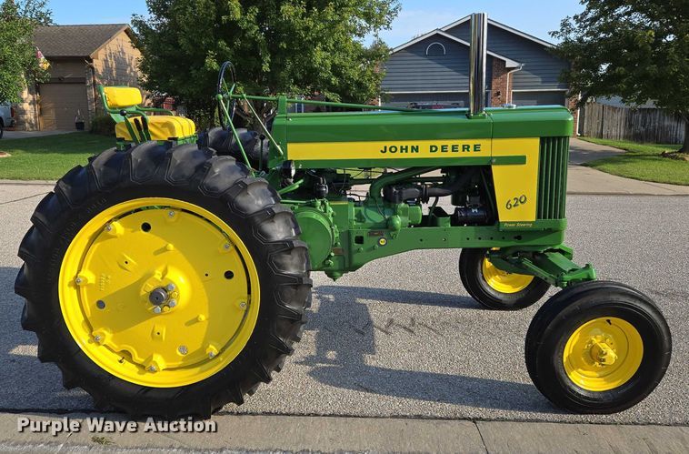image for item DU6870 1957 John Deere 620 tractor