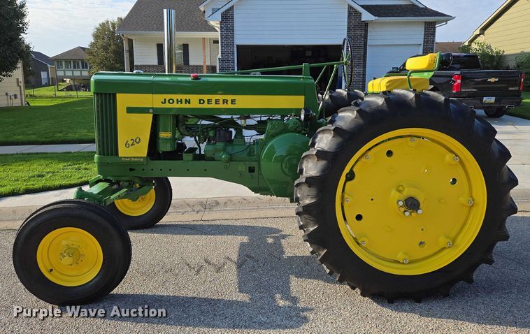 image for item DU6870 1957 John Deere 620 tractor