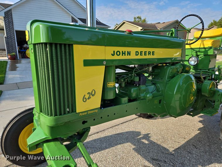 image for item DU6870 1957 John Deere 620 tractor