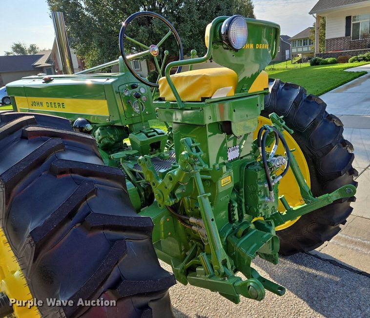 image for item DU6870 1957 John Deere 620 tractor