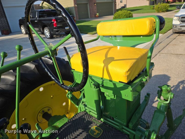 image for item DU6870 1957 John Deere 620 tractor