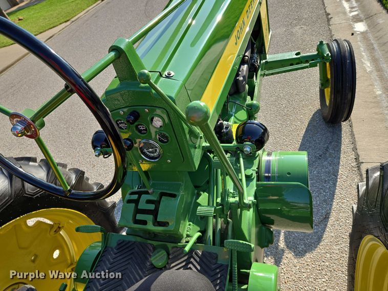 image for item DU6870 1957 John Deere 620 tractor