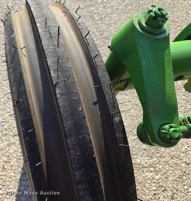 image for item DU6870 1957 John Deere 620 tractor