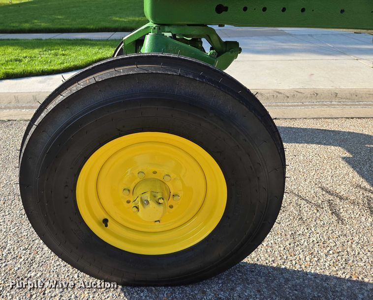 image for item DU6870 1957 John Deere 620 tractor