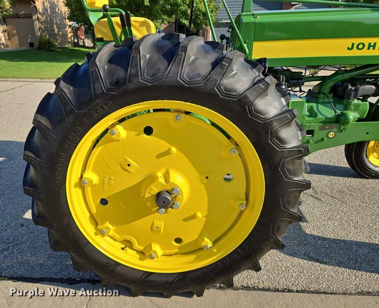 image for item DU6870 1957 John Deere 620 tractor