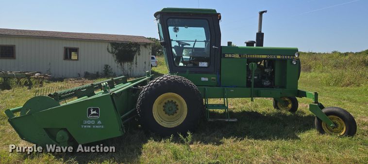 image for item DU6871 2006 John Deere 3830 swather / windrower