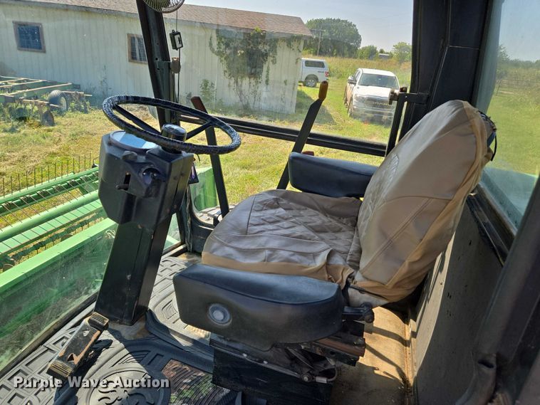 image for item DU6871 2006 John Deere 3830 swather / windrower