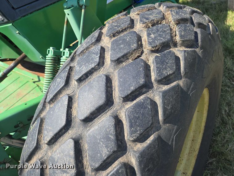 image for item DU6871 2006 John Deere 3830 swather / windrower