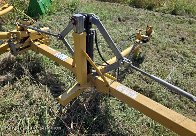 image for item DU6872 2003 Vermeer WR24 hay rake