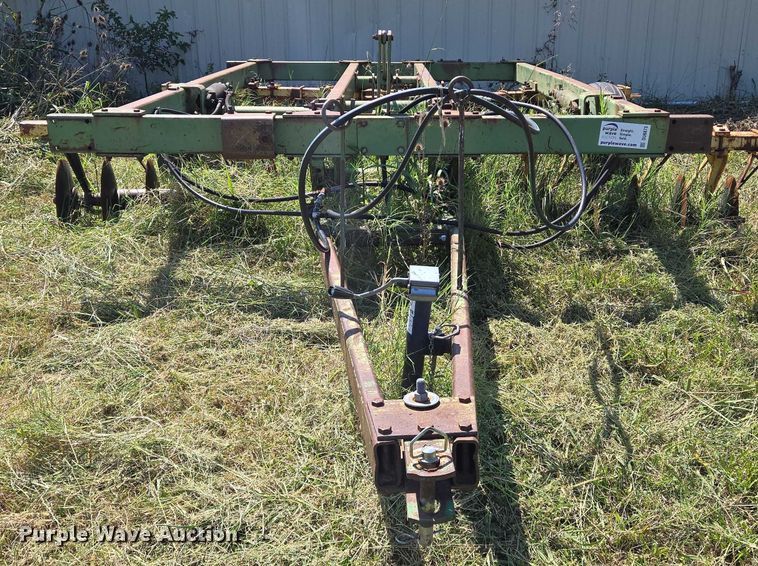image for item DU6873 John Deere T0230 tandem disk